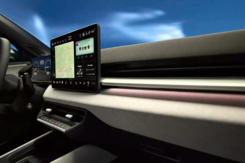 What Is In-Car UX and Why Does It Matter for Driver Safety?